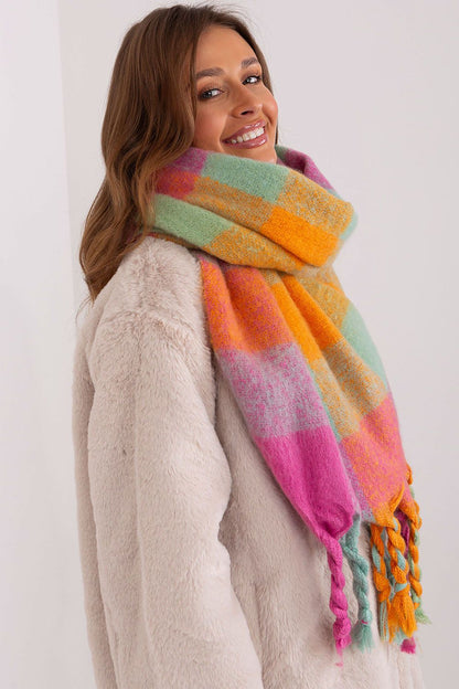 Shawl model 191717 AT 