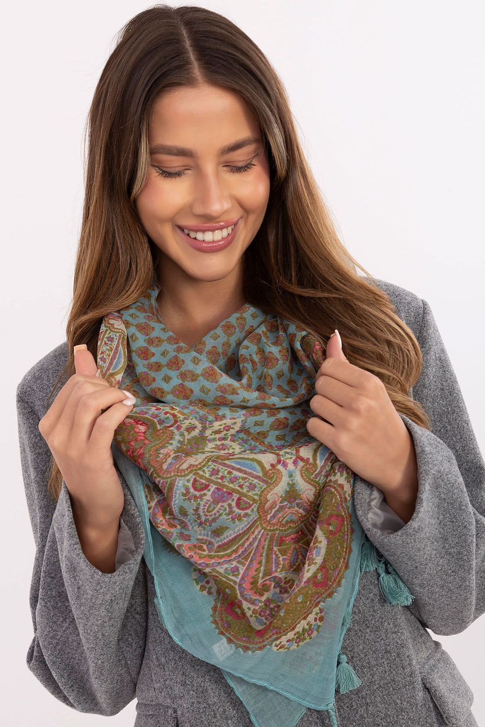  Neckerchief model 223054 AT 
